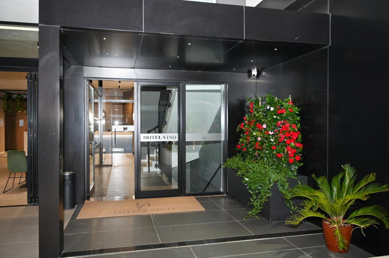 Hotel Vino Durres Bagian luar foto