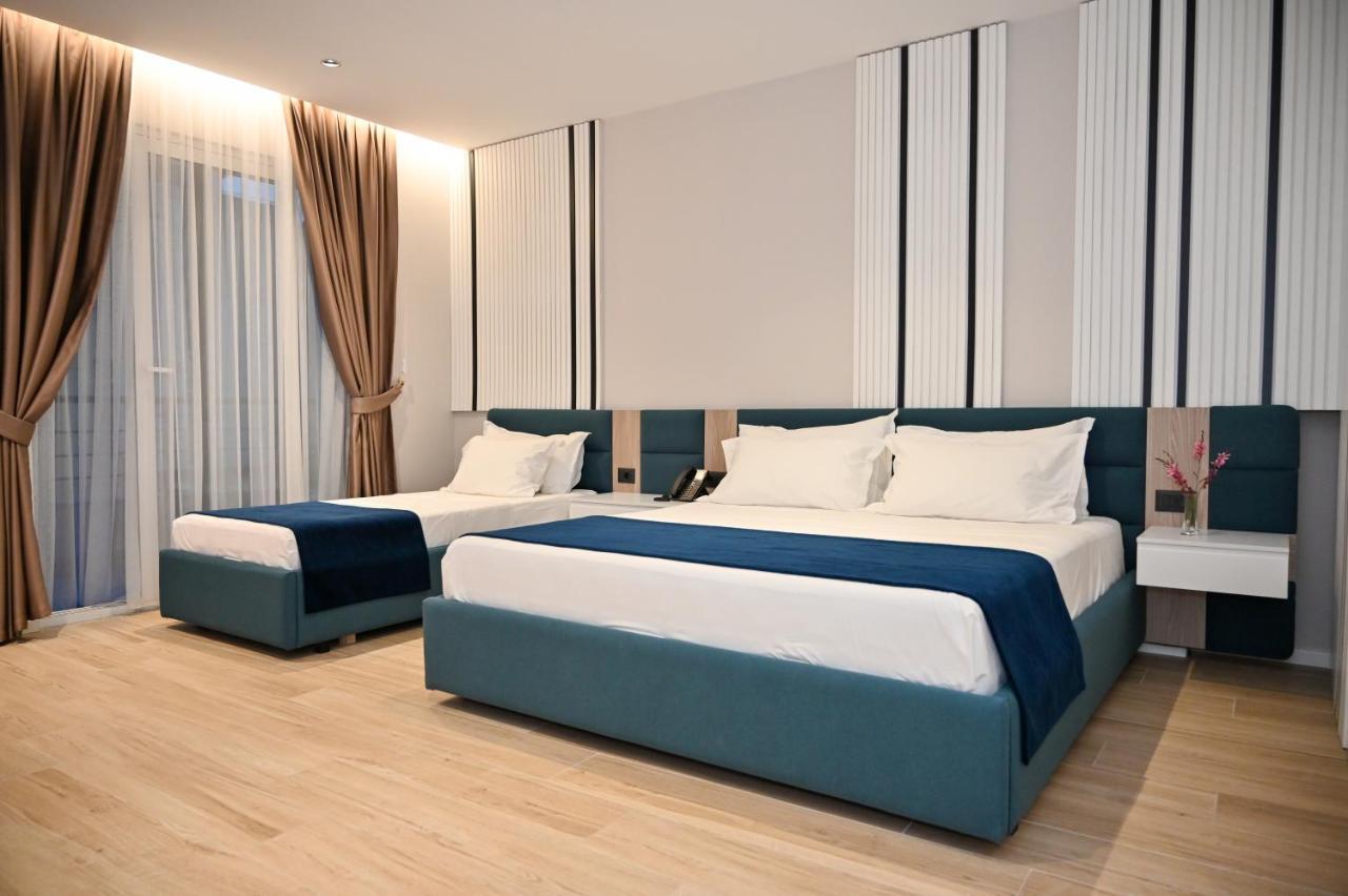 Hotel Vino Durres Bagian luar foto