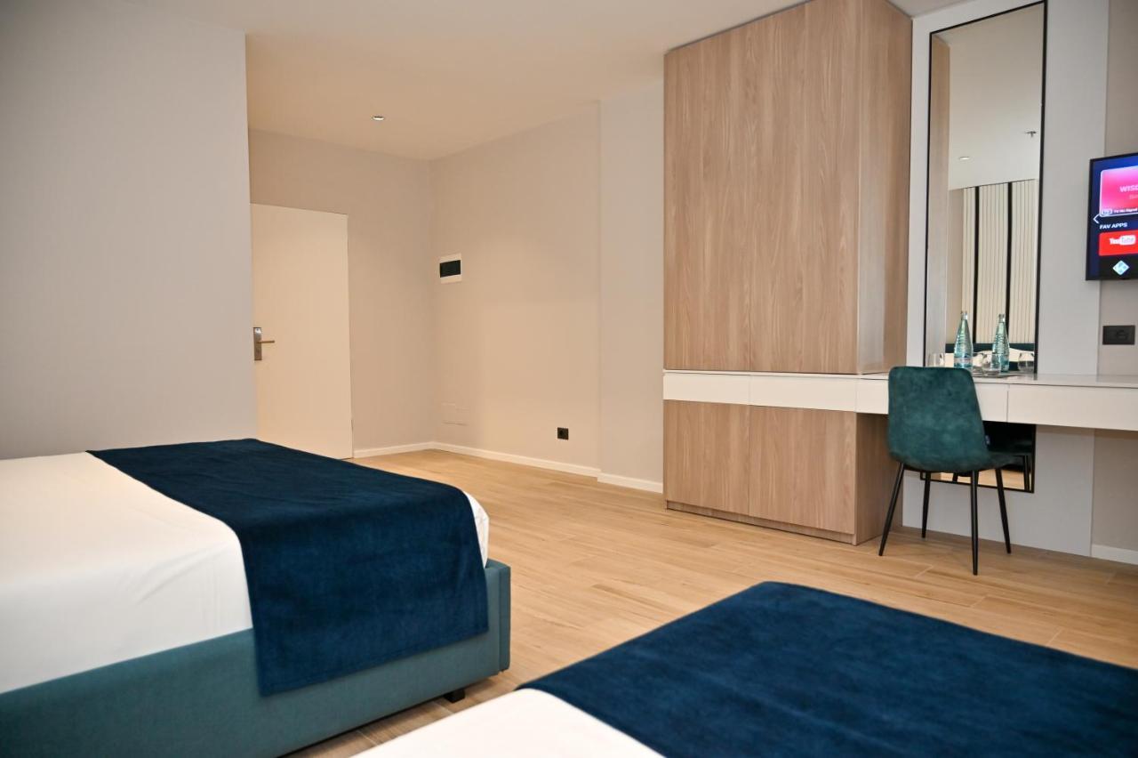 Hotel Vino Durres Bagian luar foto